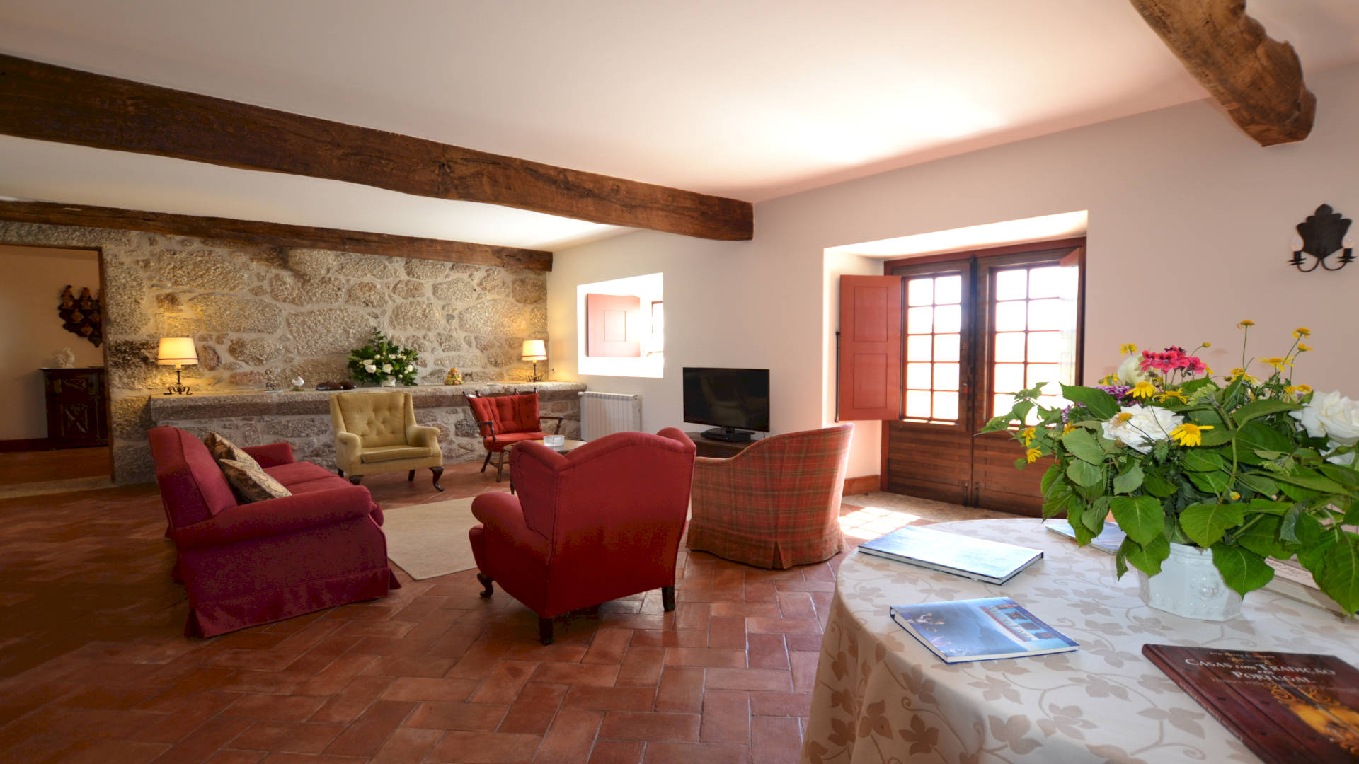 CASA DA PORTELA DE SAMPRIZ