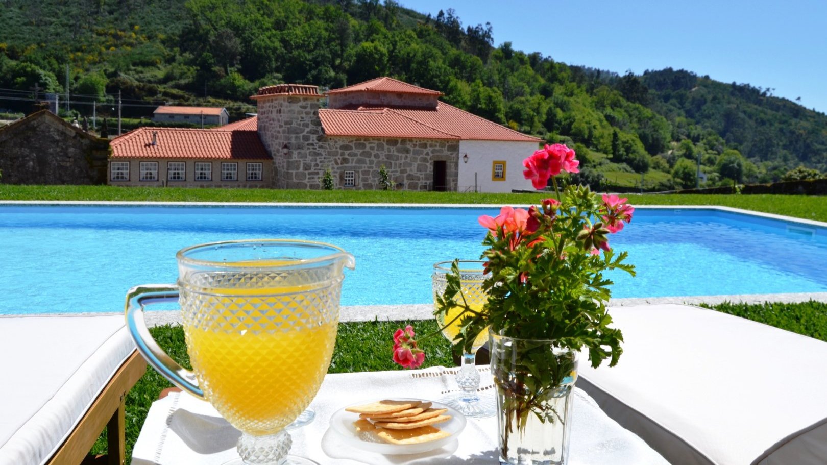 CASA DA PORTELA DE SAMPRIZ