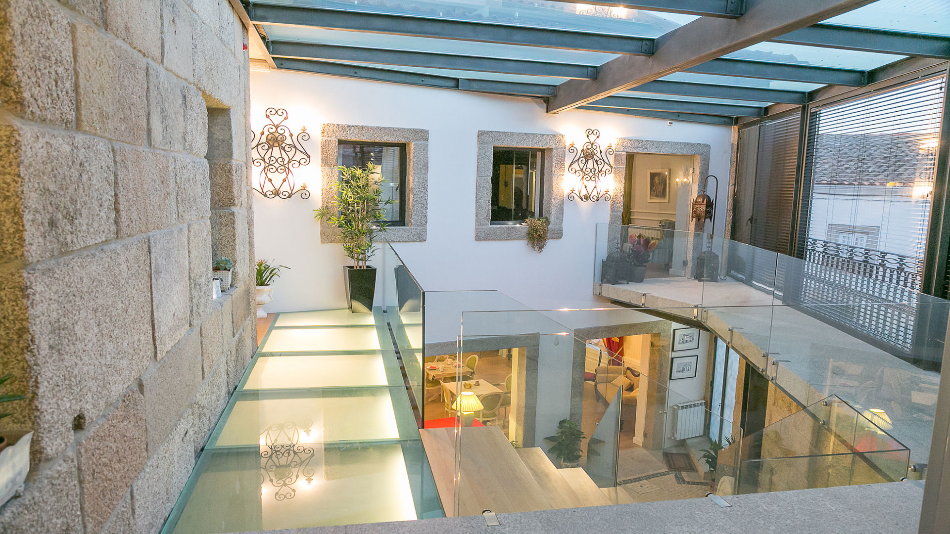 SOLAR SAMPAIO E MELO