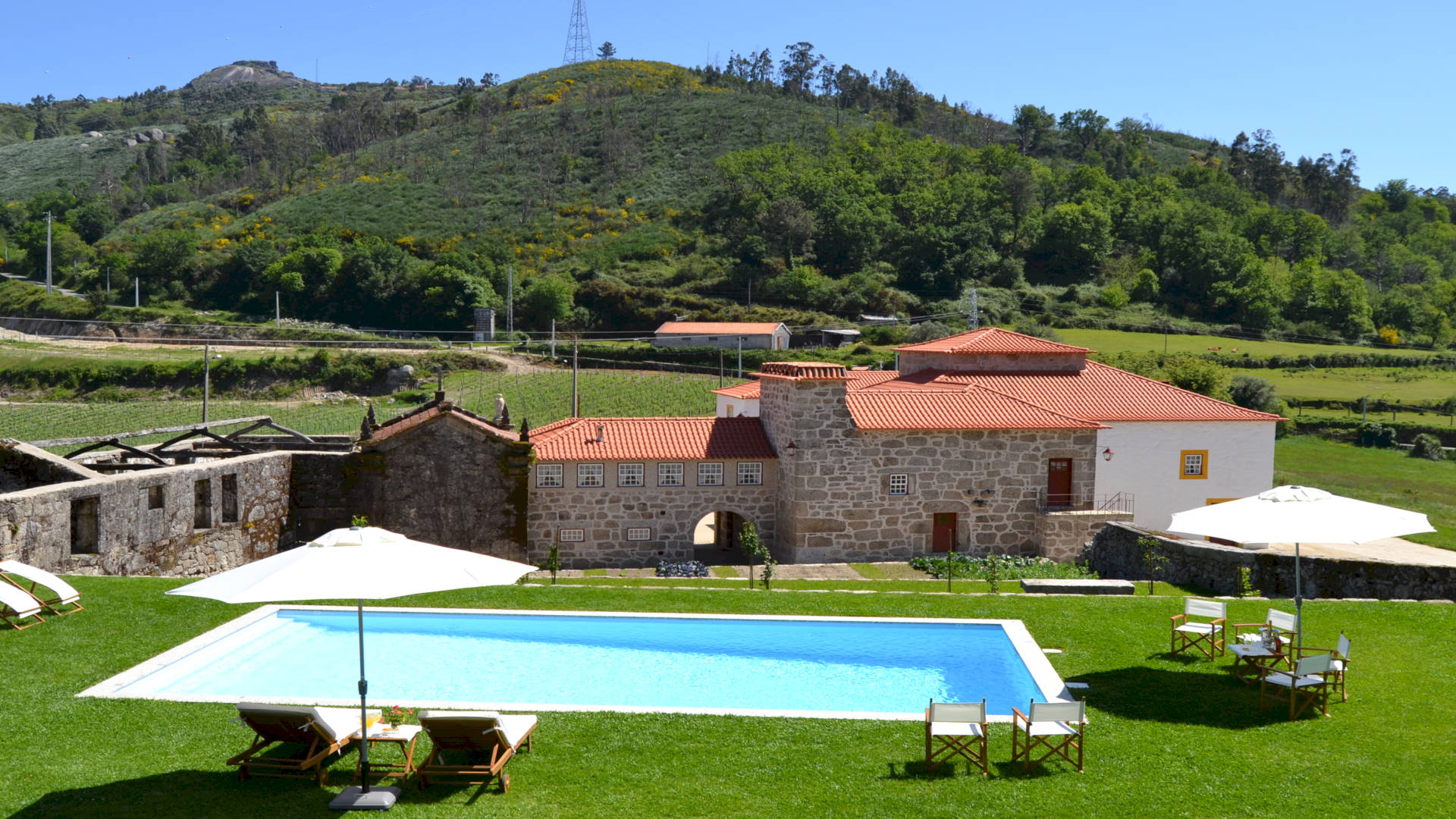 CASA DA PORTELA DE SAMPRIZ