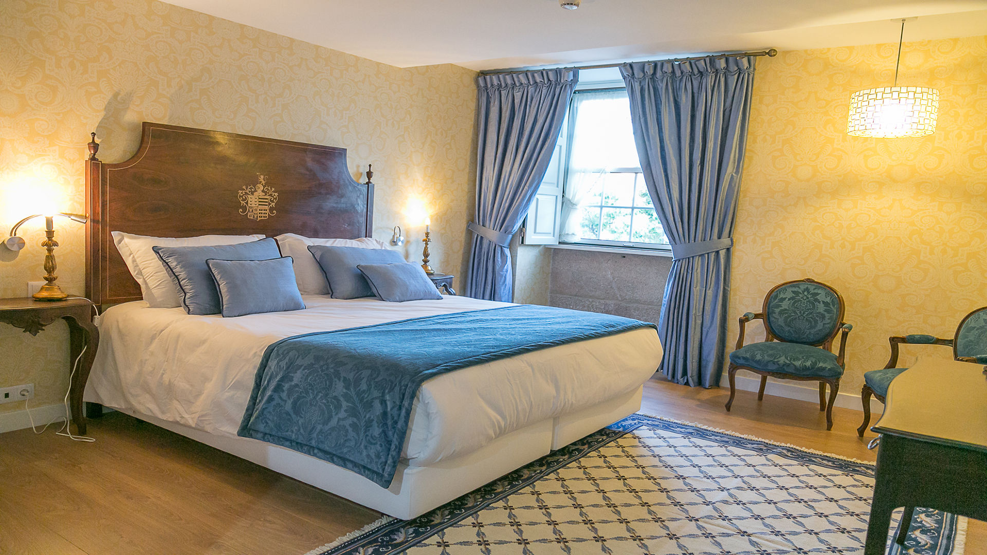 SOLAR SAMPAIO E MELO