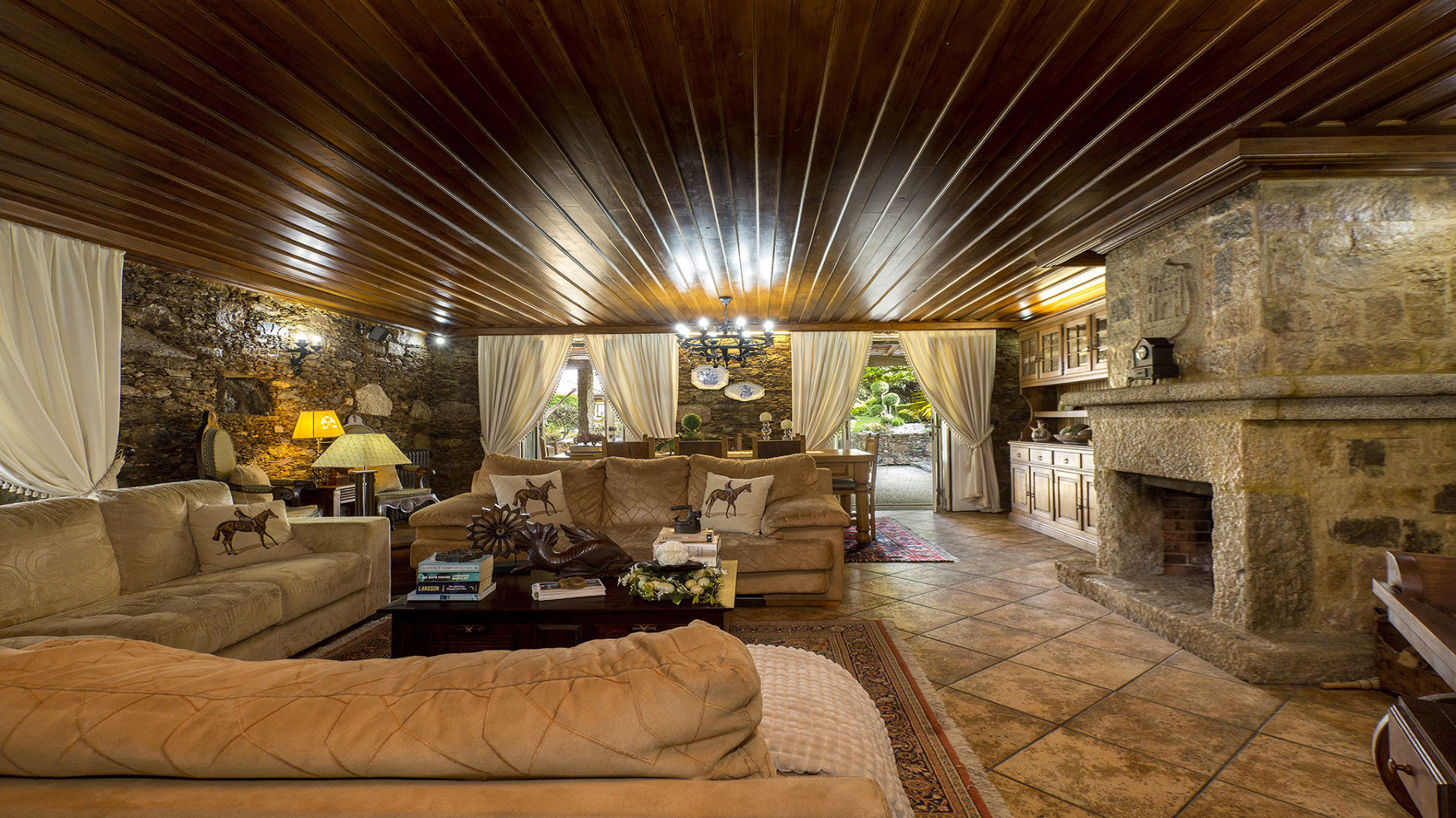 CASA DA ENCRUZILHADA