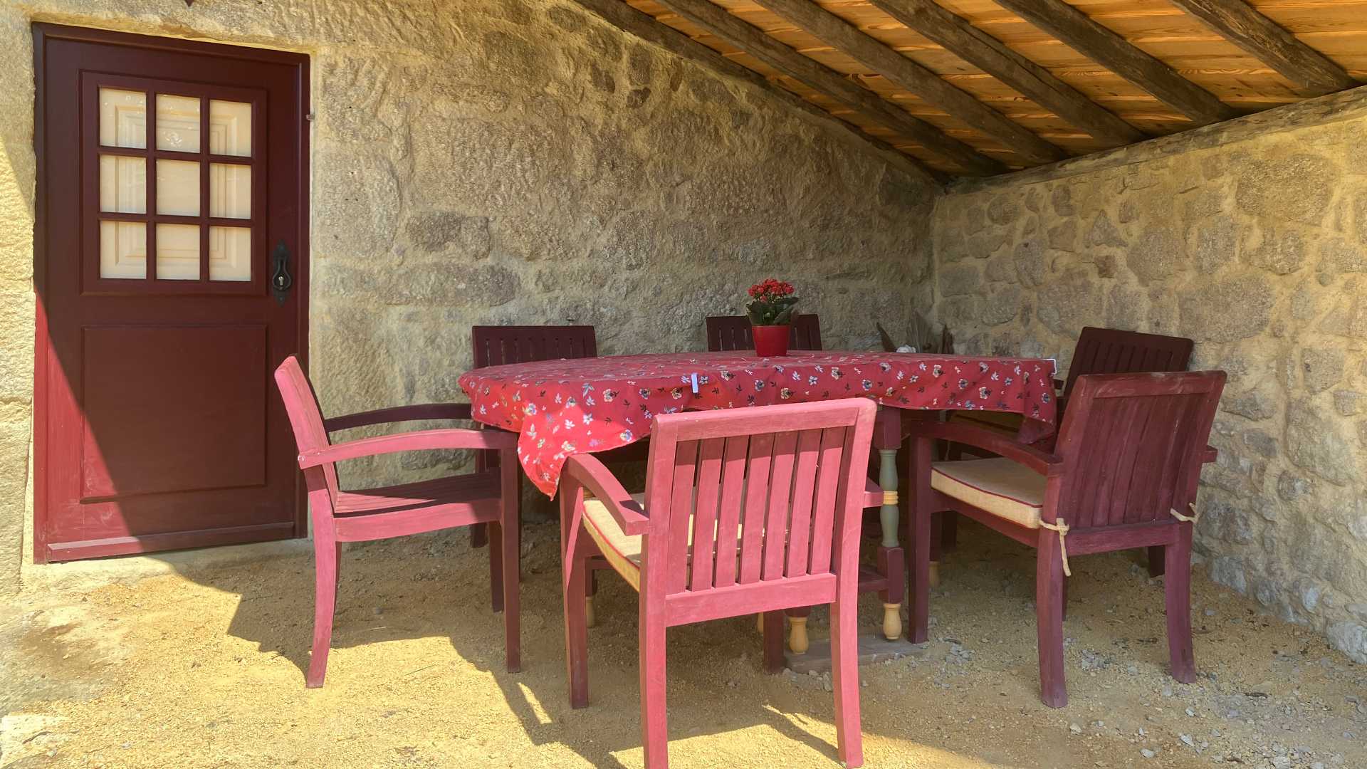 CASA DO CRUZEIRO DO OUTEIRO