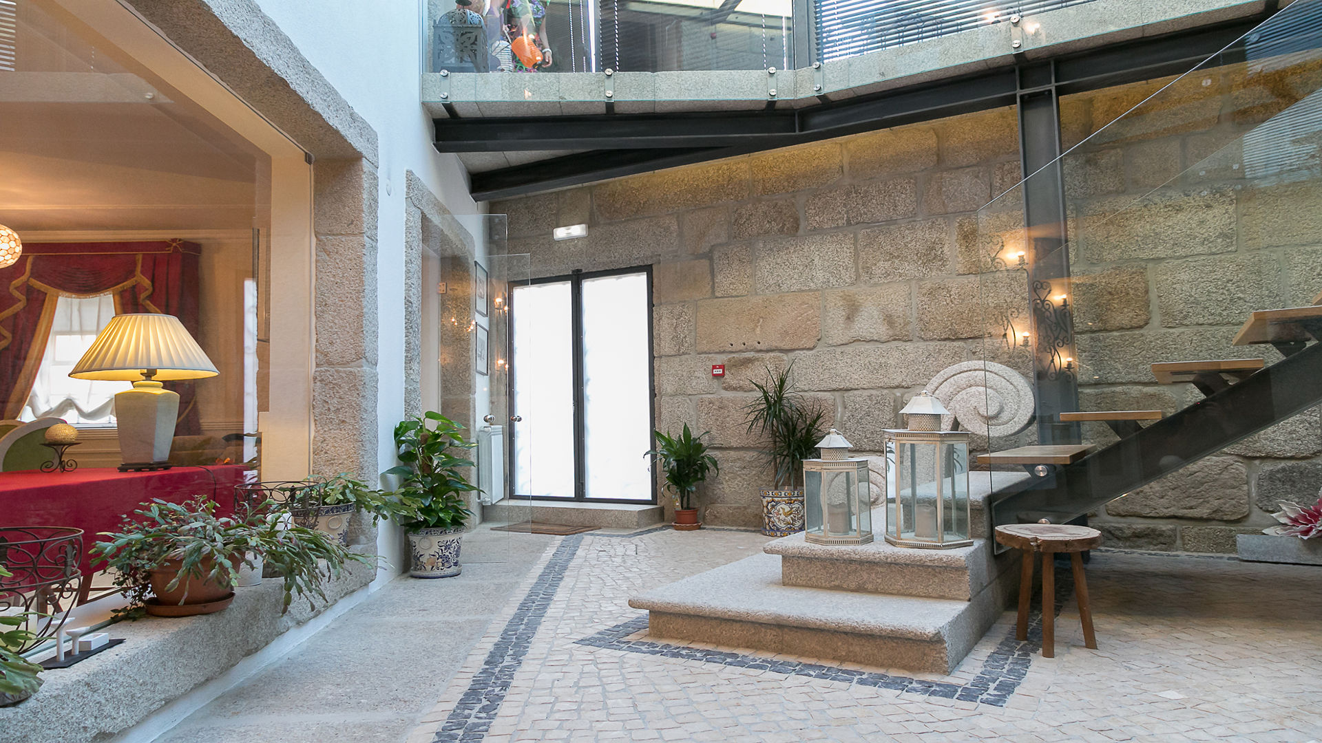 SOLAR SAMPAIO E MELO